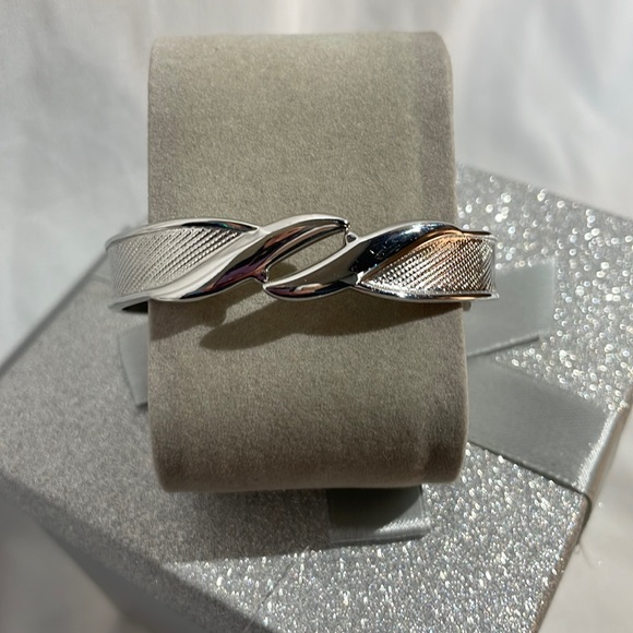 Monet hinged bangle silver tone bracelet